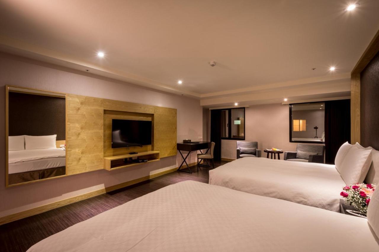 ชาโต ริช โฮเต็ล Hotel ไถหนาน ภายนอก รูปภาพ